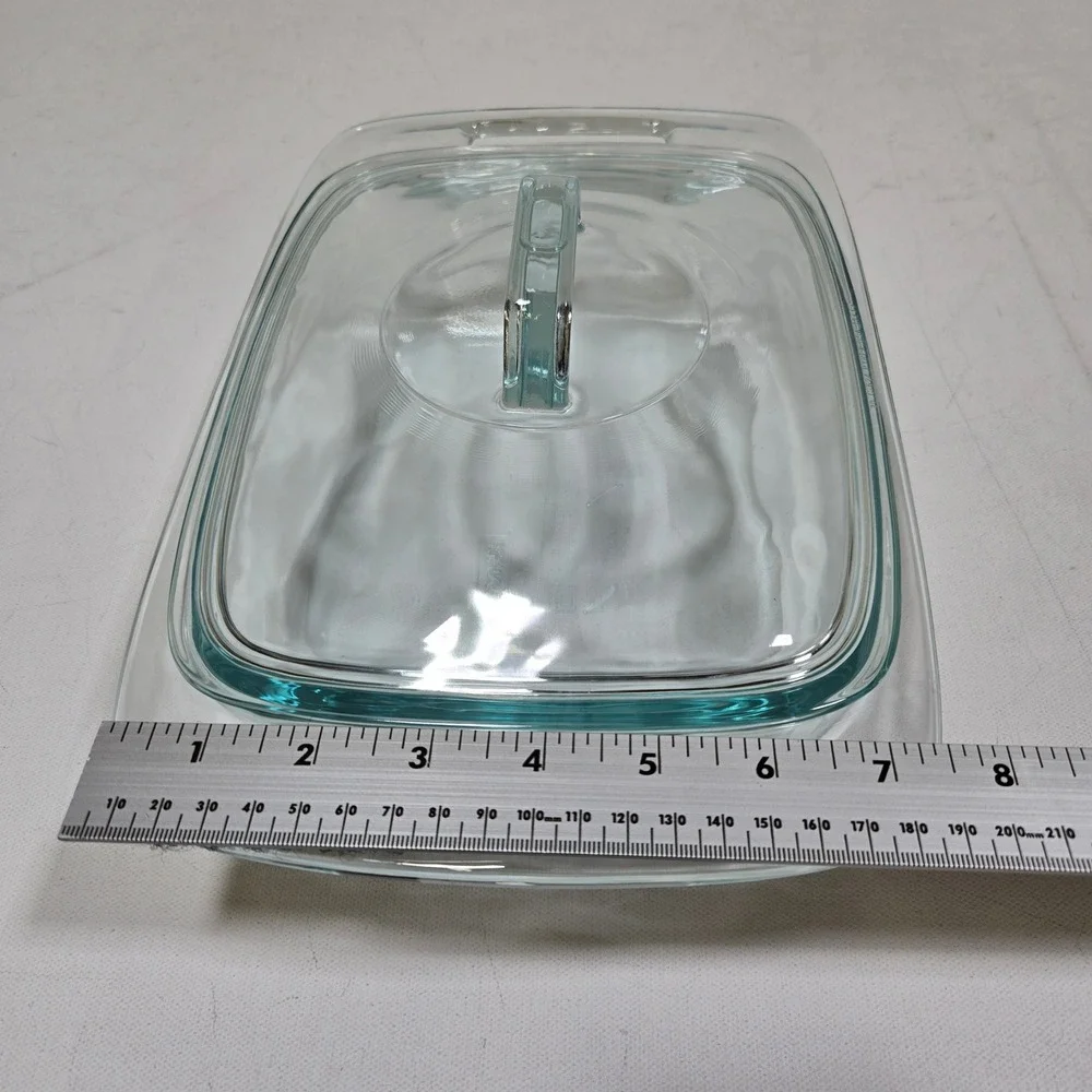 Pyrex Casserole Dish 2qt Clear Glass Rectangular Baker with Lid 1.9L
